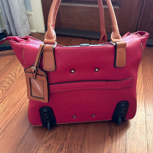 Cabrelli and Co rolling computer bag luggage - Picture 2 of 9